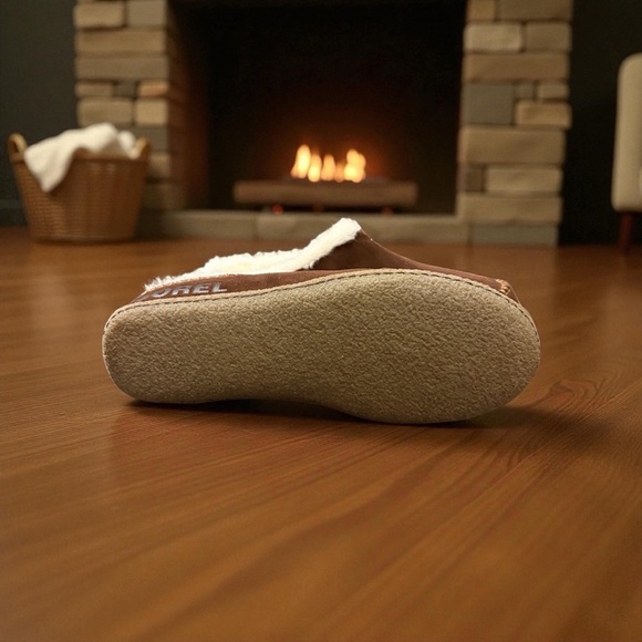 Sorel Men’s Falcon Ridge II Chocolate Suede Slippers with Cream Fur Lining - Picture 8 of 11